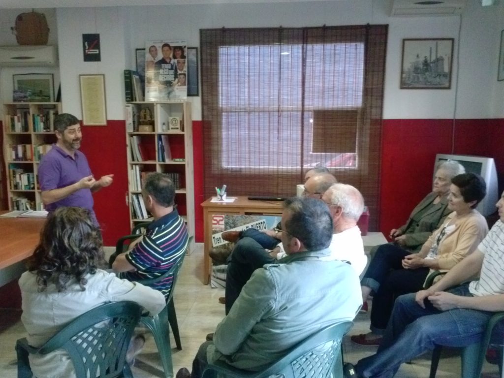 Reunión con los vecinos de la plaza 1 de mayo