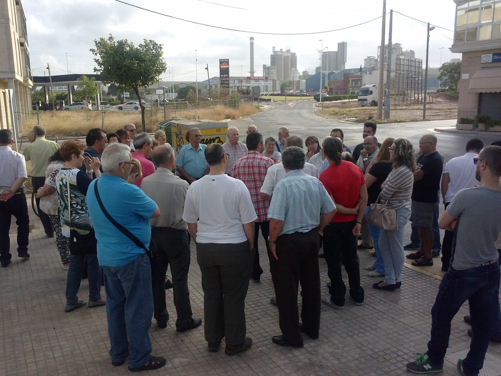 Reunión con los vecinos del Barrio del Ferroland el Jueves pasado