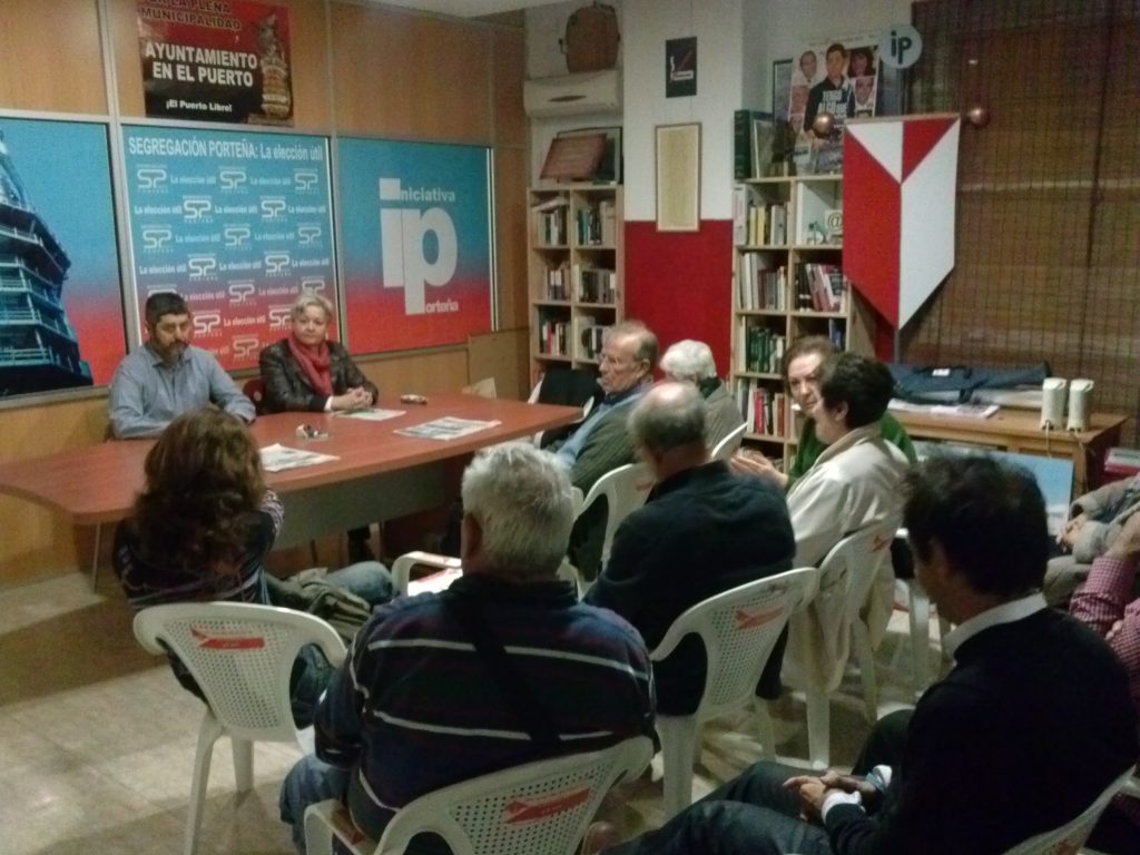 Reuniòn con los vecinos en la sede de Iniciativa Porteña