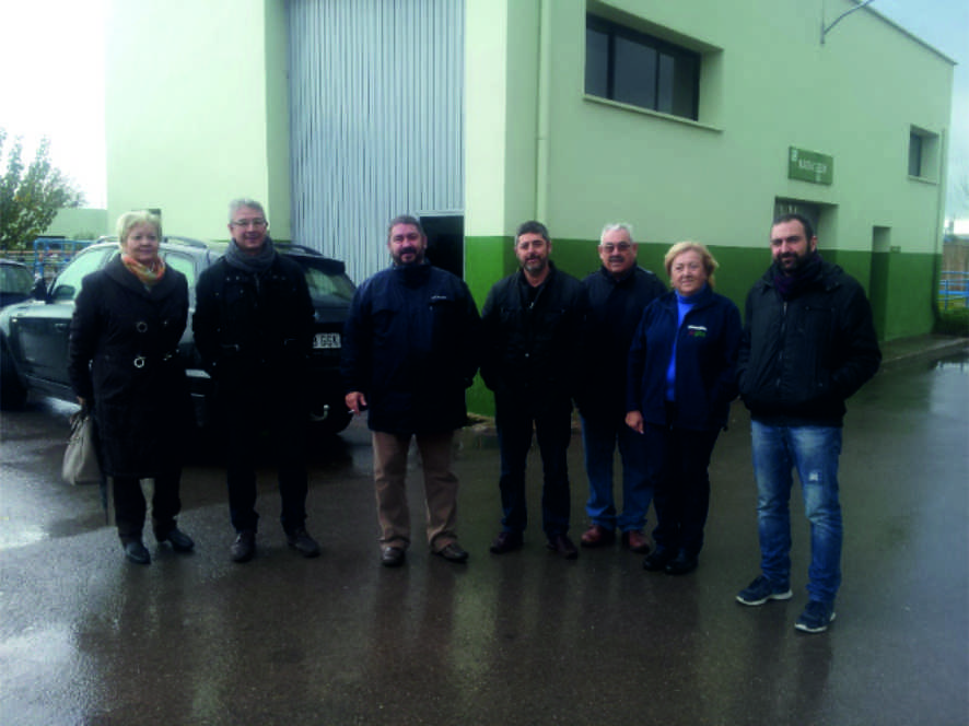Visita de Iniciativa Porteña a la depuradora de la entrada a El Puerto, el pasado diciembre